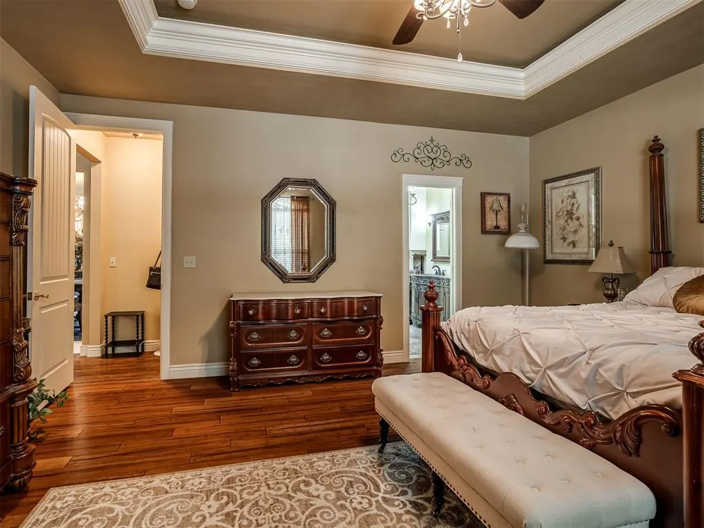 Photo 22 — 215 E Haven Lane, Mustang, OK 73064