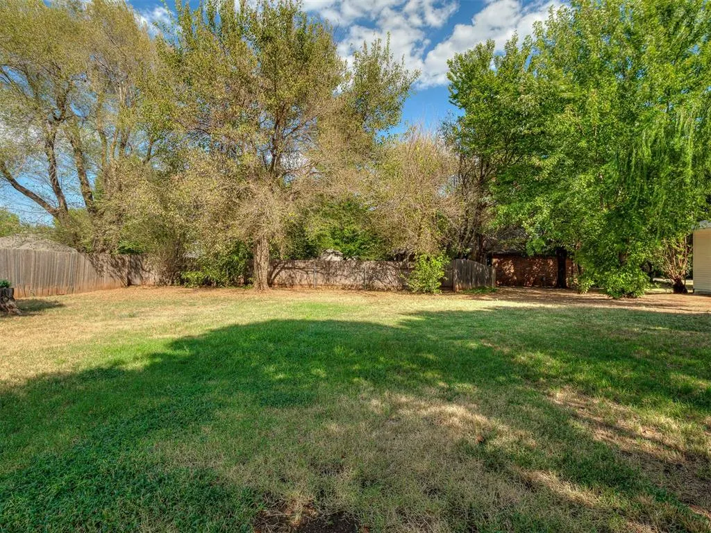 Photo 39 — 215 E Haven Lane, Mustang, OK 73064