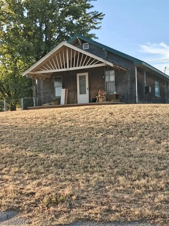 Front exterior — 333 E 4th Street, Hydro, OK 73048