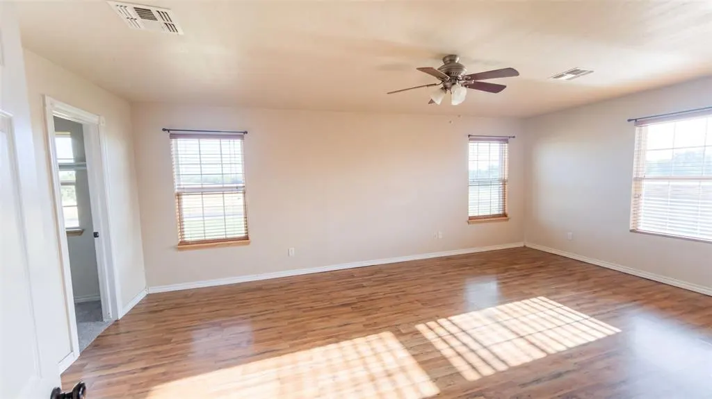 Photo 9 — 12 Wahnetah Lane, Lawton, OK 73507
