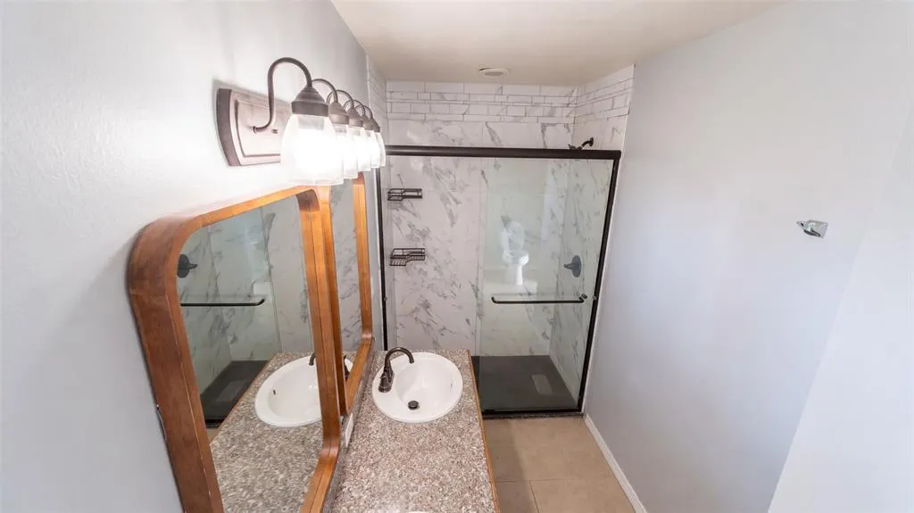 Photo 11 — 12 Wahnetah Lane, Lawton, OK 73507
