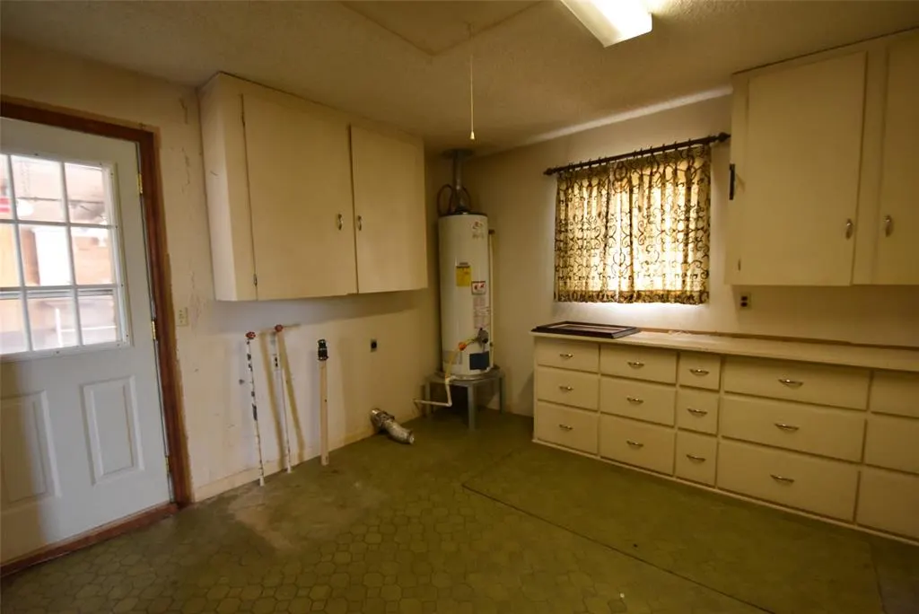 Photo 18 — 820 N University Street, Seminole, OK 74868