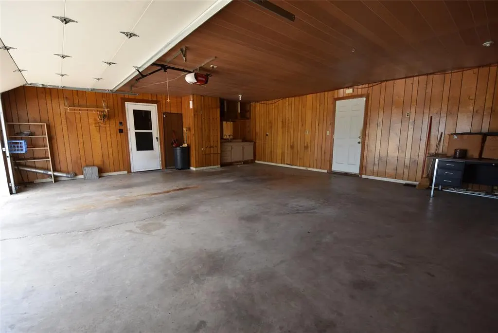 Photo 33 — 820 N University Street, Seminole, OK 74868