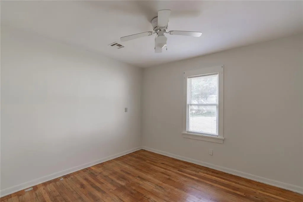 Photo 7 — 3004 Pioneer Avenue, Oklahoma City, OK 73107