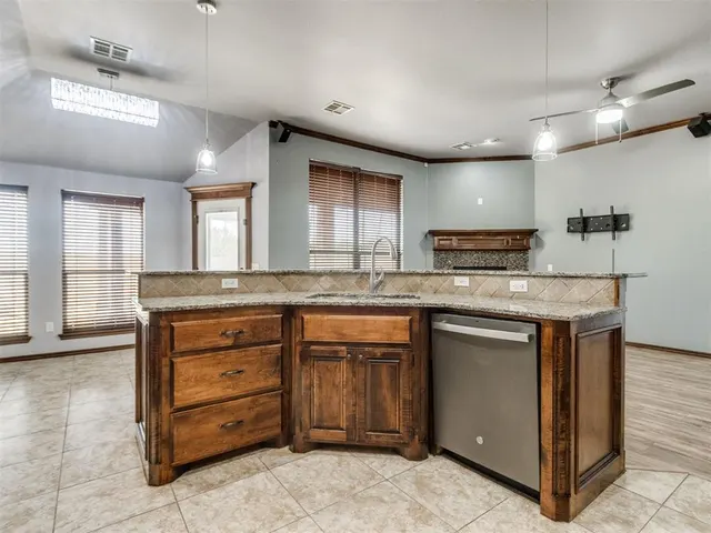 Photo 6 — 3404 Paul Drive, Moore, OK 73160