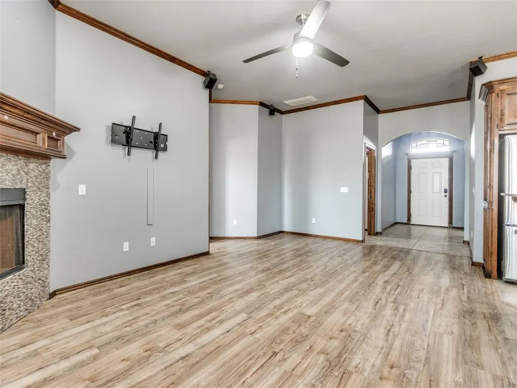 Photo 16 — 3404 Paul Drive, Moore, OK 73160