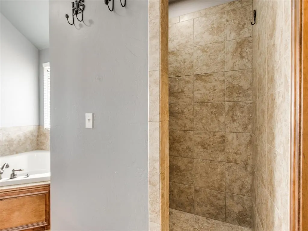 Photo 23 — 3404 Paul Drive, Moore, OK 73160