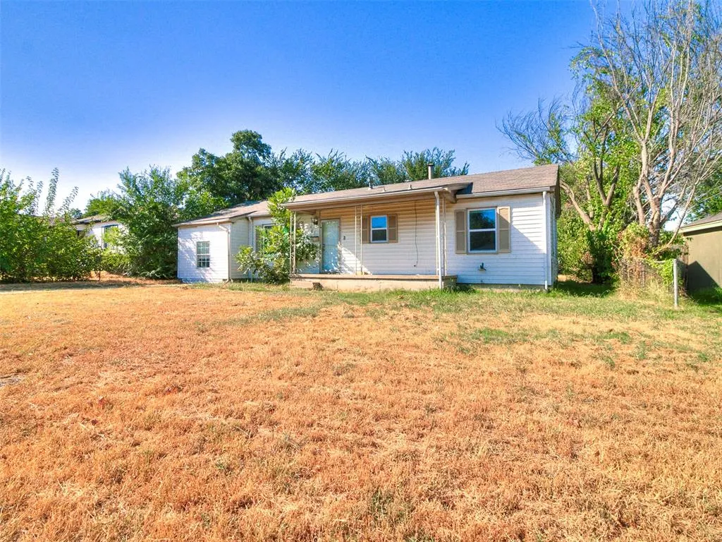 Front exterior — 407 E Elm Street, Oklahoma City, OK 73110