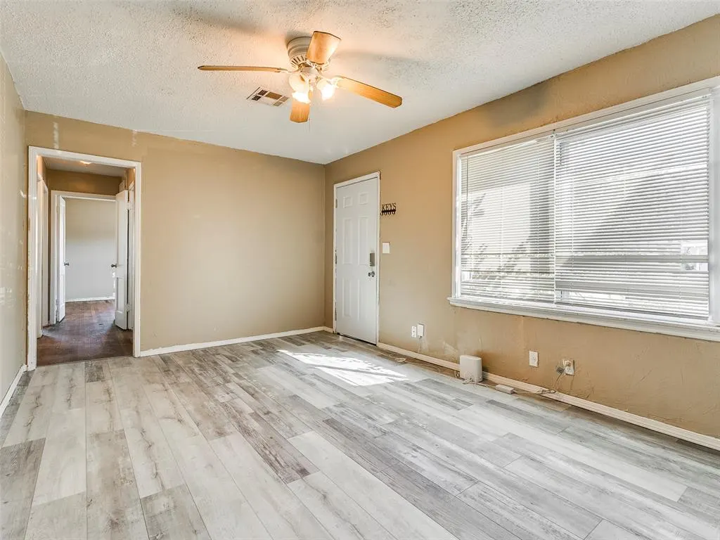 Photo 4 — 407 E Elm Street, Oklahoma City, OK 73110