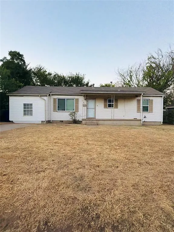 Front exterior — 407 E Elm Street, Midwest City, OK 73110
