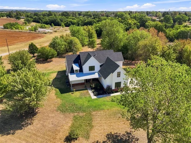 Photo 4 — 124 Kevin Lane, Tuttle, OK 73089