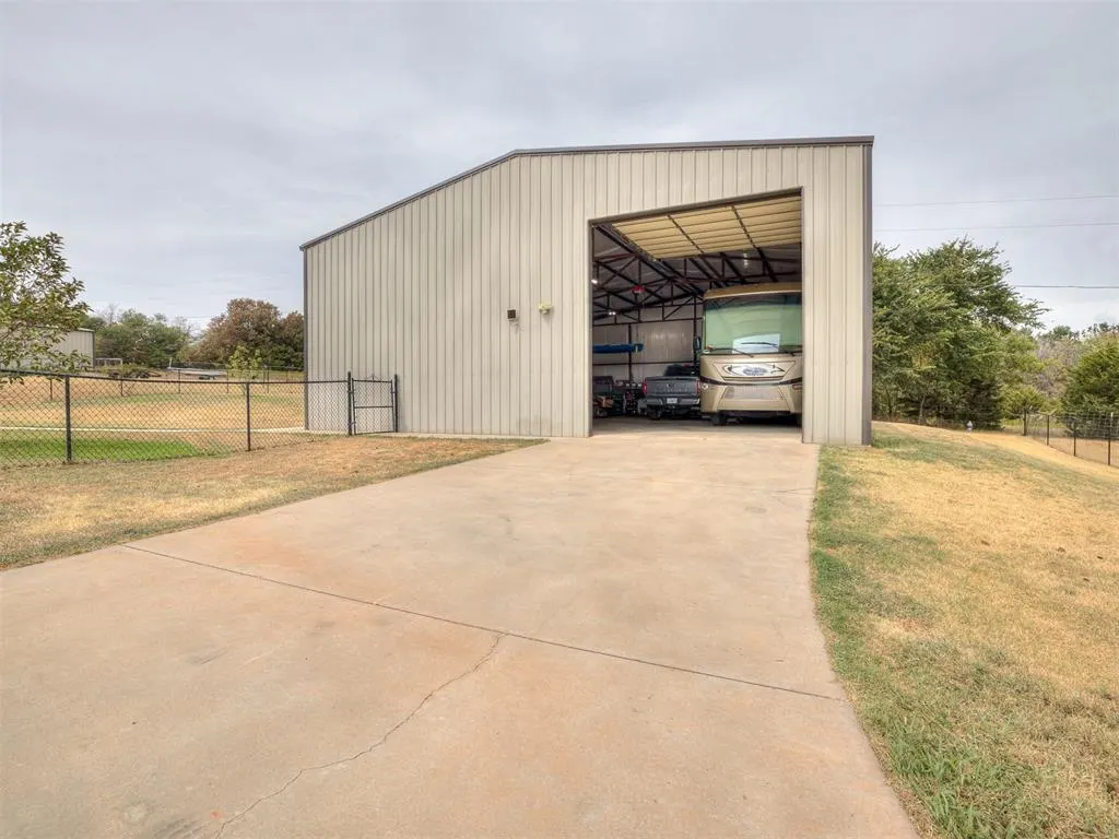 Photo 40 — 2432 County Road 1326, Blanchard, OK 73010