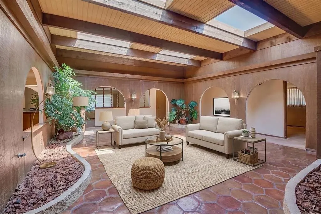 Photo 3 — 6109 Shaftsbury Road, Oklahoma City, OK 73132