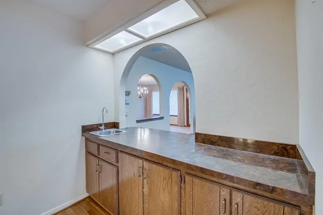 Photo 7 — 6109 Shaftsbury Road, Oklahoma City, OK 73132