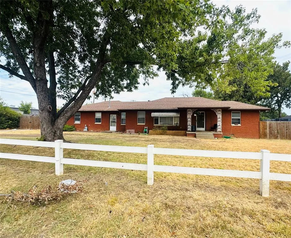 Front exterior — 2316 N Minnie Lane, Oklahoma City, OK 73127