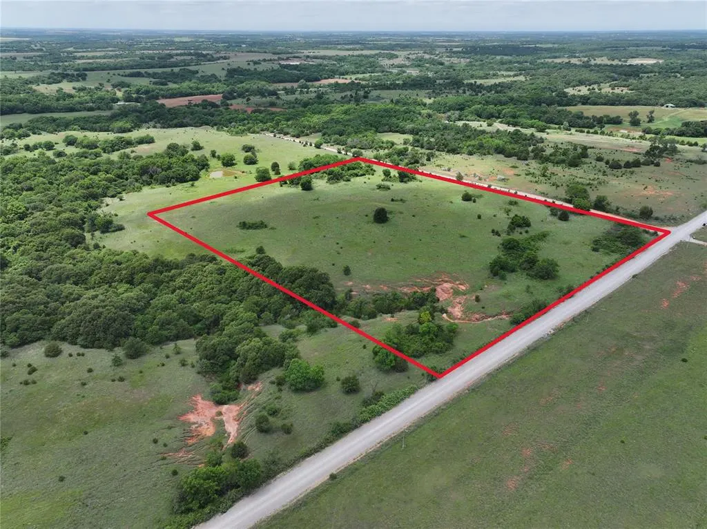 Photo 3 — 2 E 1450th Road, Bradley, OK 73052