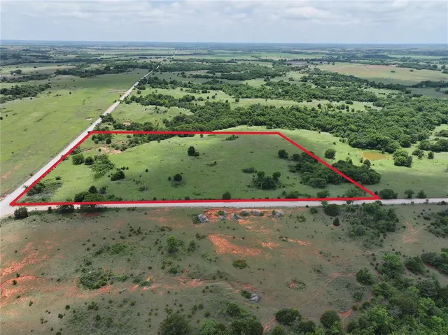 Photo 6 — 2 E 1450th Road, Bradley, OK 73052