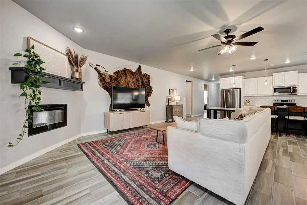 Photo 4 — 1206 La Vista Lane, Kingfisher, OK 73750