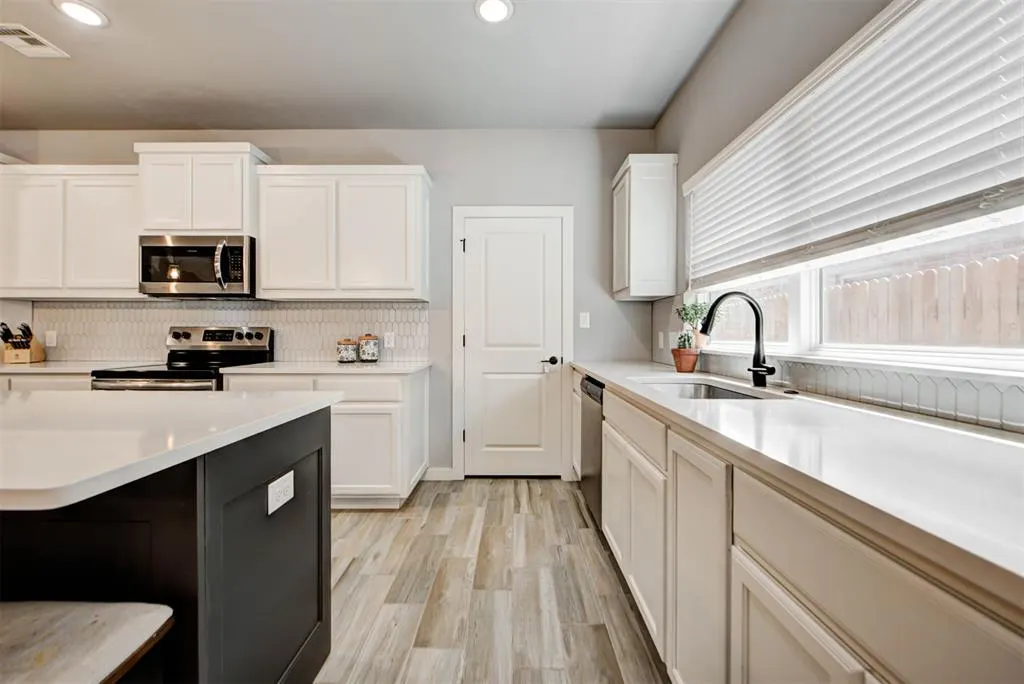 Photo 11 — 1206 La Vista Lane, Kingfisher, OK 73750
