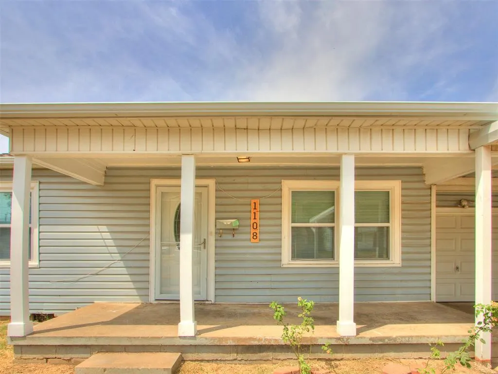 Photo 5 — 1108 Jet Drive, Oklahoma City, OK 73110