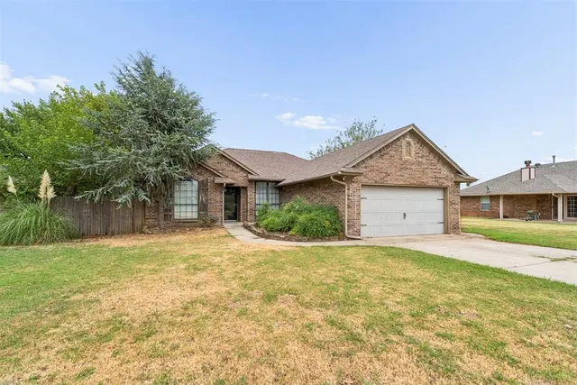 Photo 4 — 298 Harvest Hills Road, Harrah, OK 73045