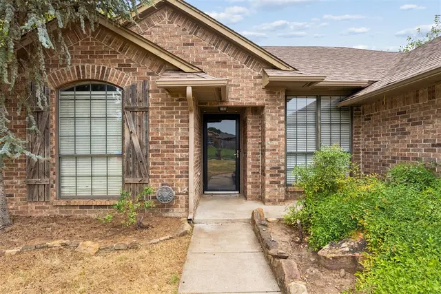 Photo 5 — 298 Harvest Hills Road, Harrah, OK 73045