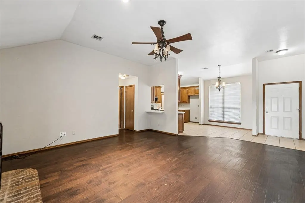 Photo 9 — 298 Harvest Hills Road, Harrah, OK 73045