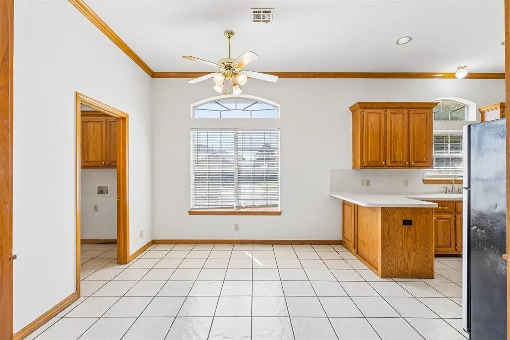 Photo 11 — 1800 Coopers Hawk Court, Edmond, OK 73003
