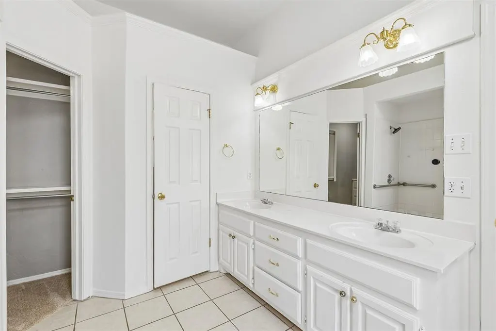 Photo 31 — 1800 Coopers Hawk Court, Edmond, OK 73003