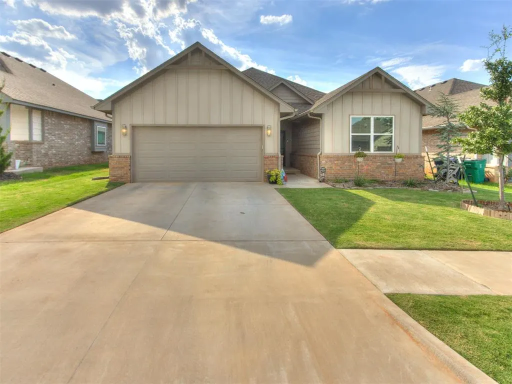 Front exterior — 16213 Brenton Hills Avenue, Edmond, OK 73013