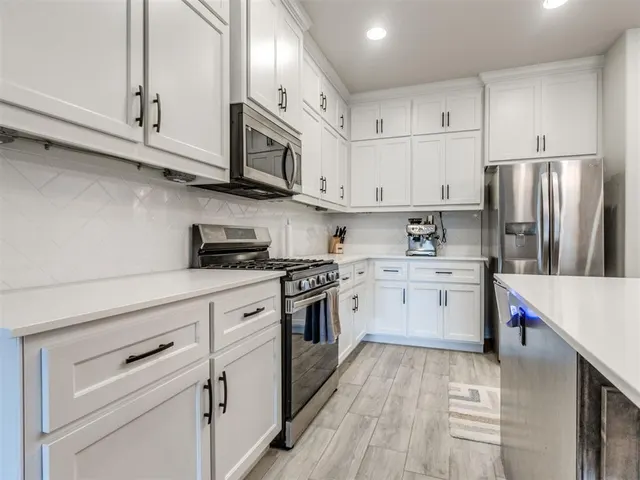 Photo 8 — 16213 Brenton Hills Avenue, Edmond, OK 73013