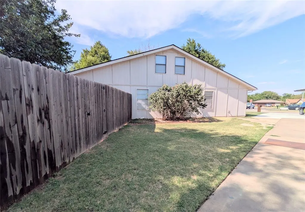 Photo 25 — 308 Ranch Circle, Enid, OK 73703