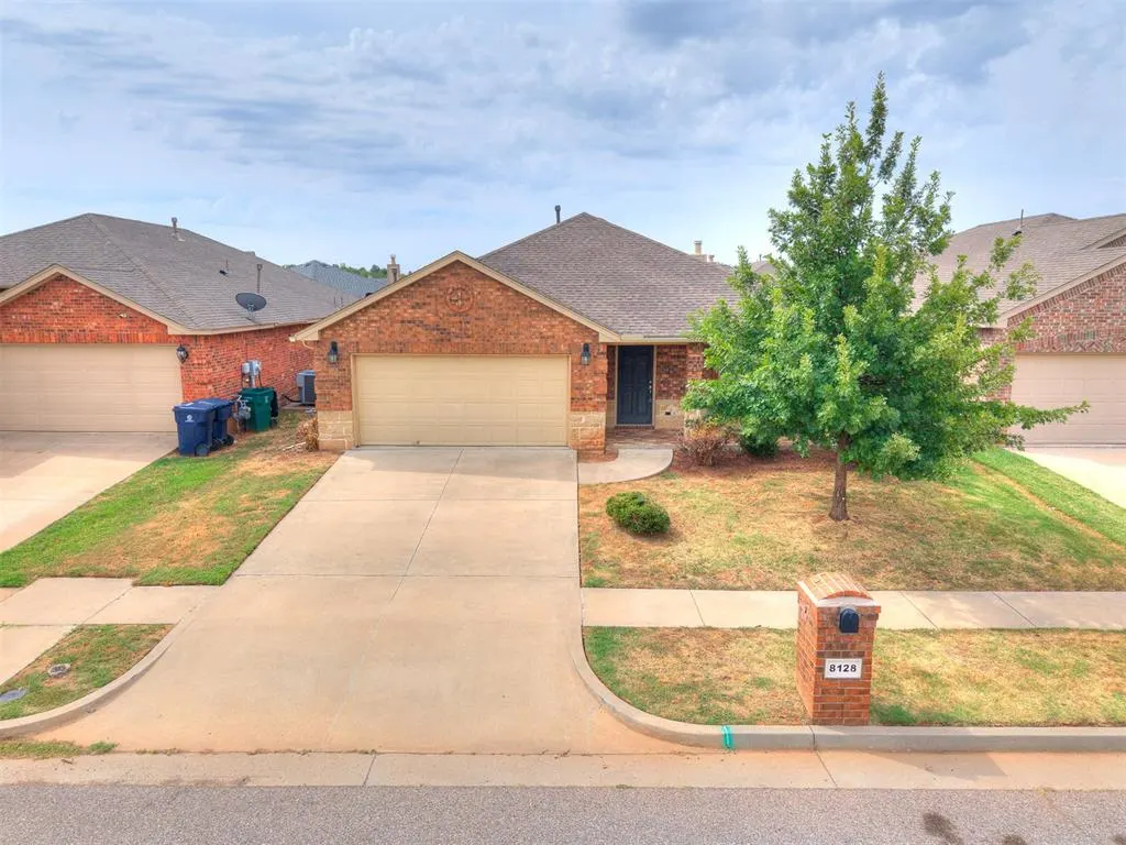 Front exterior — 8128 NW 107th Street, Oklahoma City, OK 73162