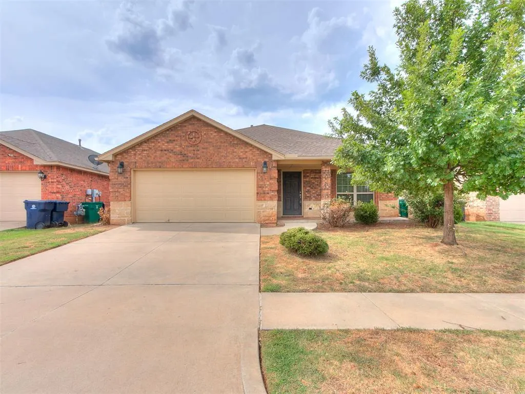 Photo 2 — 8128 NW 107th Street, Oklahoma City, OK 73162