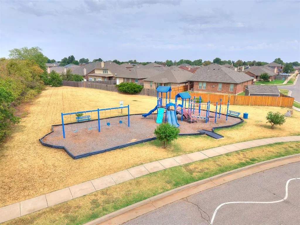 Photo 40 — 8128 NW 107th Street, Oklahoma City, OK 73162
