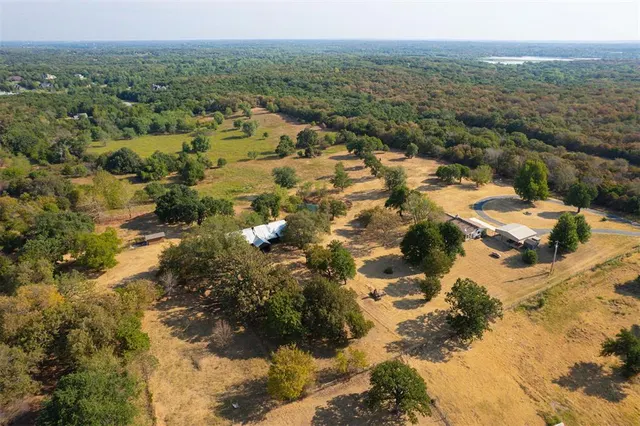 Photo 4 — 7525 Alameda Drive, Norman, OK 73026