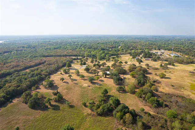 Photo 5 — 7525 Alameda Drive, Norman, OK 73026