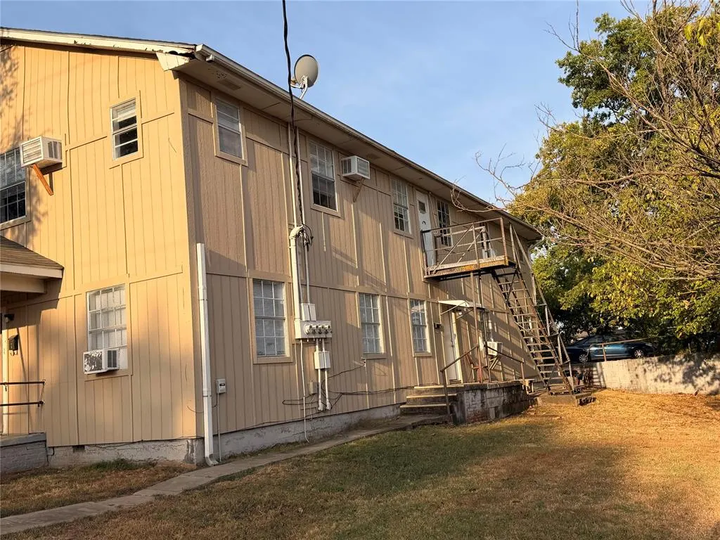 Front exterior — 813 N University Street, Seminole, OK 74868