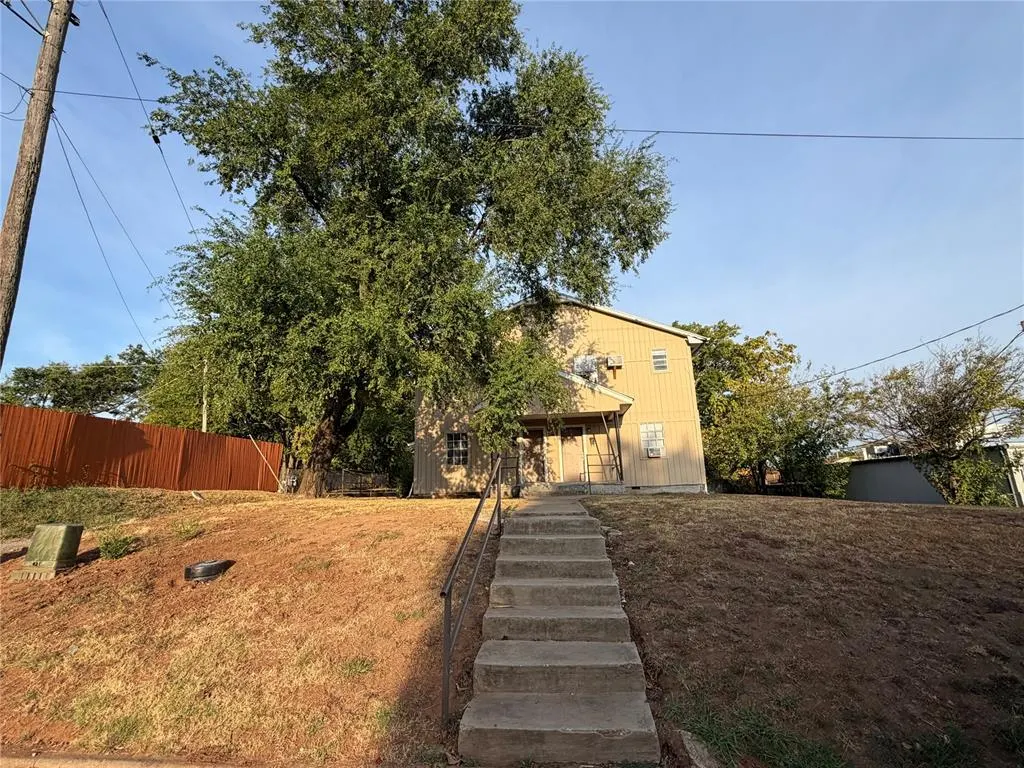 Photo 5 — 813 N University Street, Seminole, OK 74868