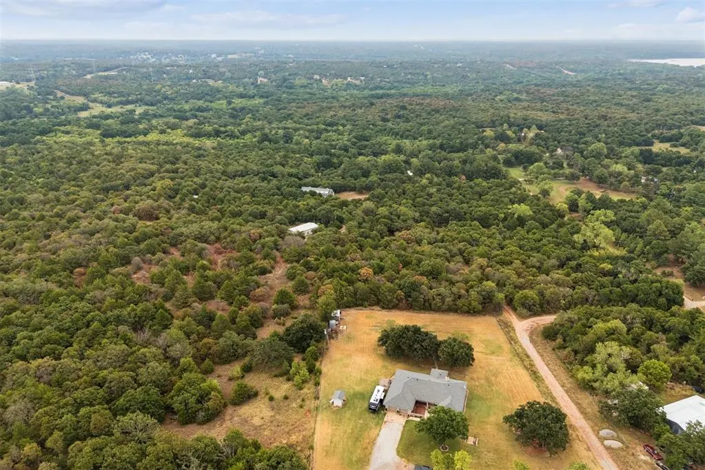 Photo 11 — 11009 E Bentwood Road, Norman, OK 73026