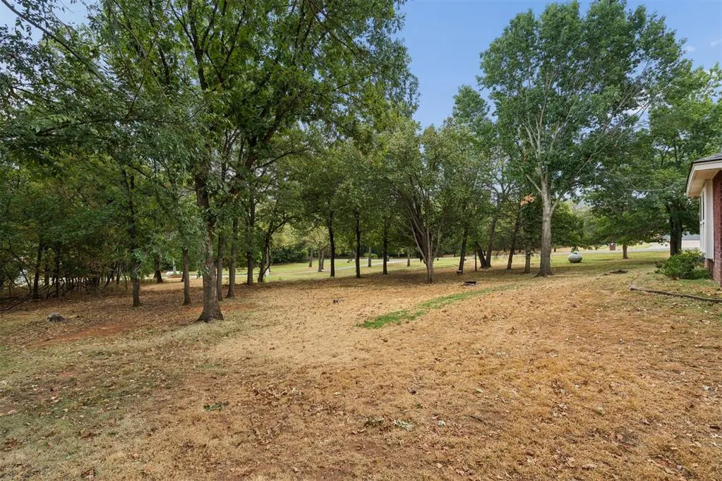 Photo 40 — 2117 E Oakridge Drive, Norman, OK 73026