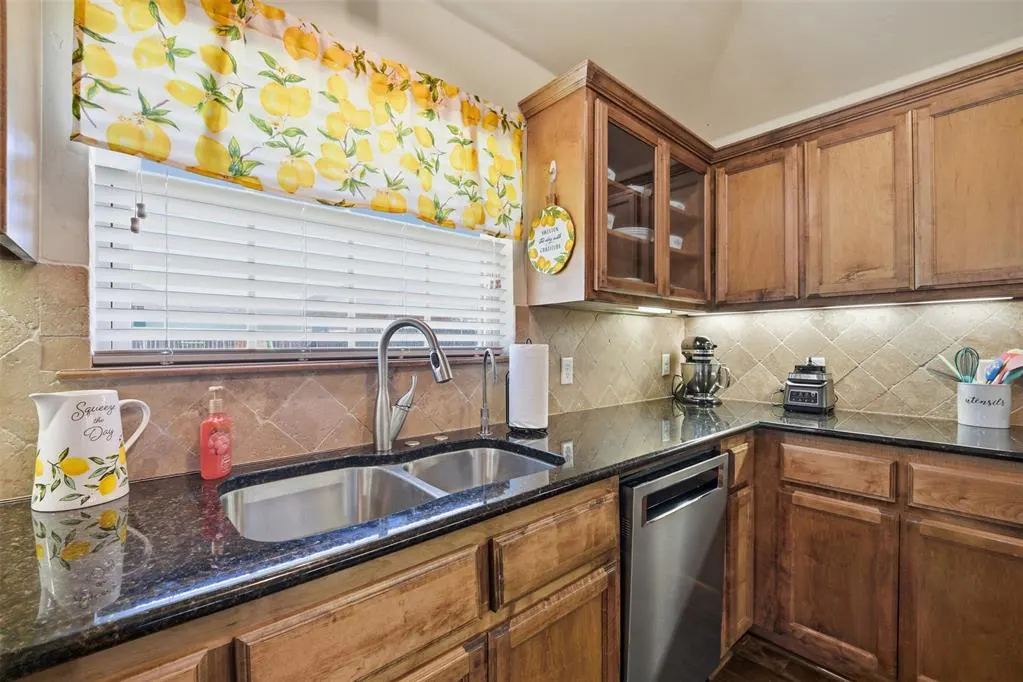 Photo 10 — 11625 SW 10th Street, Yukon, OK 73099