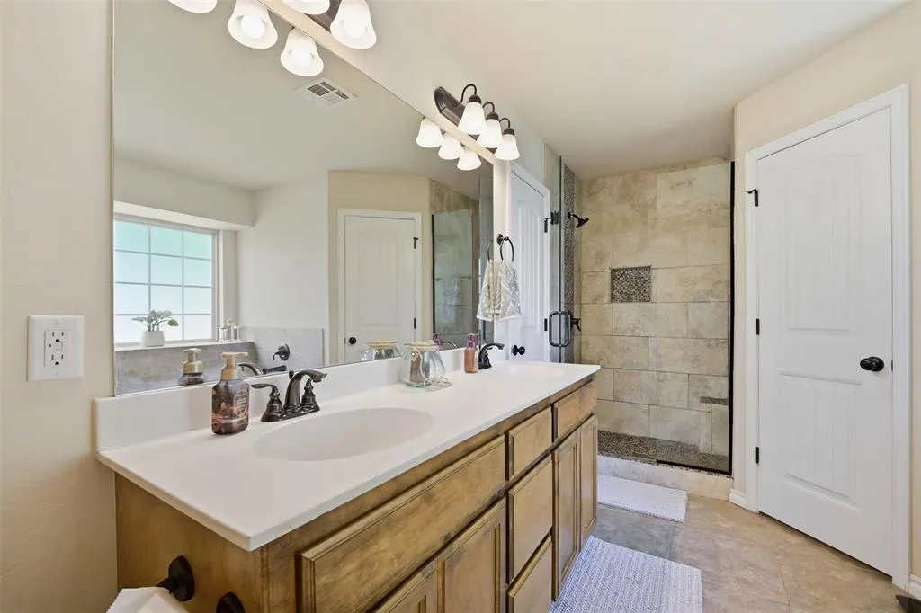 Photo 20 — 11625 SW 10th Street, Yukon, OK 73099