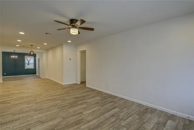 Photo 5 — 2901 NW 43rd Street, Oklahoma City, OK 73112