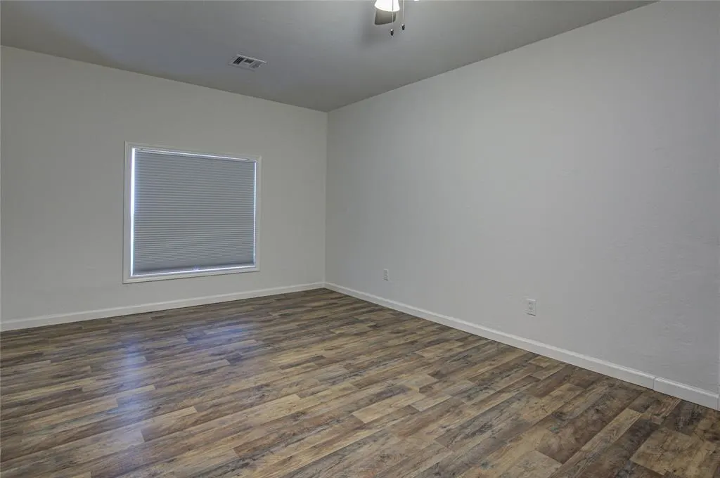 Photo 8 — 2901 NW 43rd Street, Oklahoma City, OK 73112