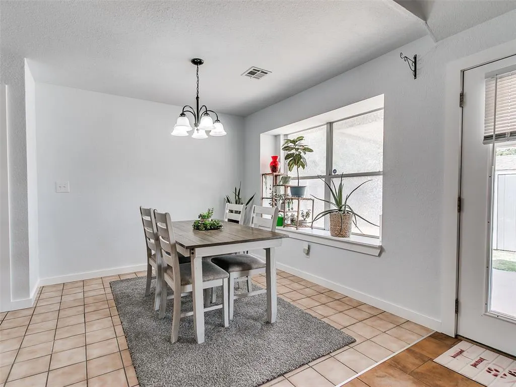 Photo 8 — 417 Blue Spruce Drive, Oklahoma City, OK 73130