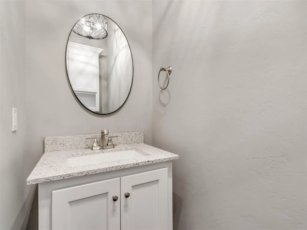 Photo 12 — 2424 Crystal Creek Drive, Yukon, OK 73099