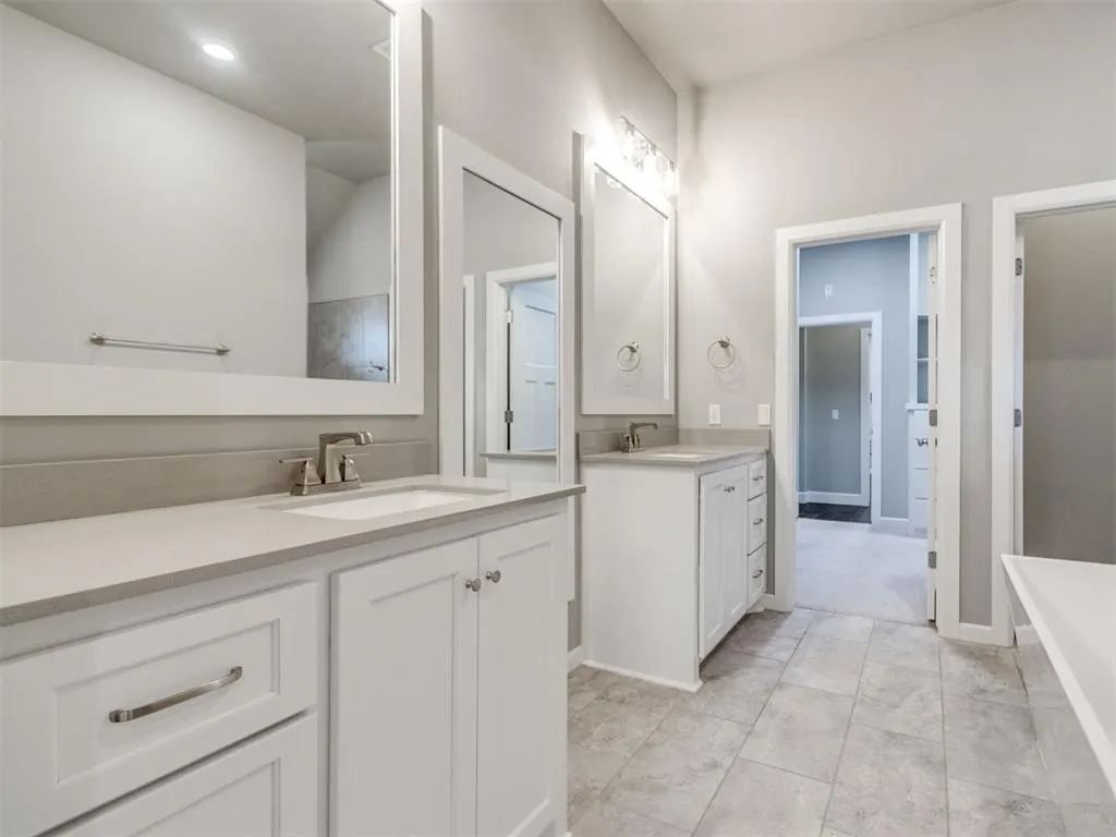 Photo 30 — 2424 Crystal Creek Drive, Yukon, OK 73099