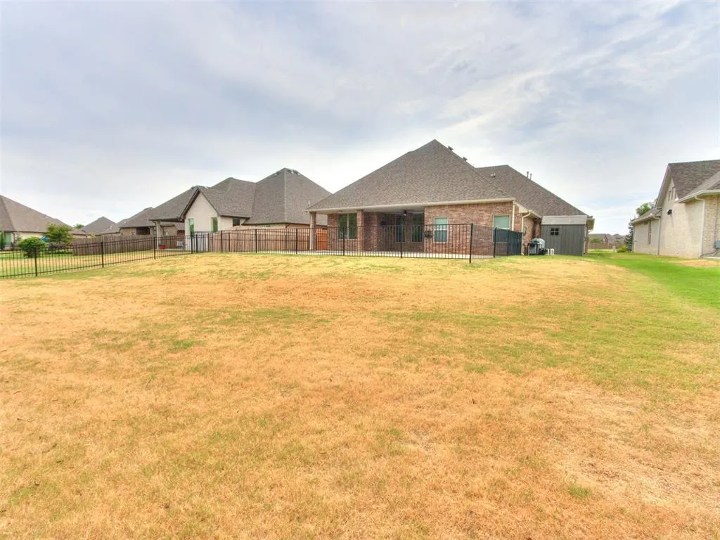 Photo 46 — 2424 Crystal Creek Drive, Yukon, OK 73099