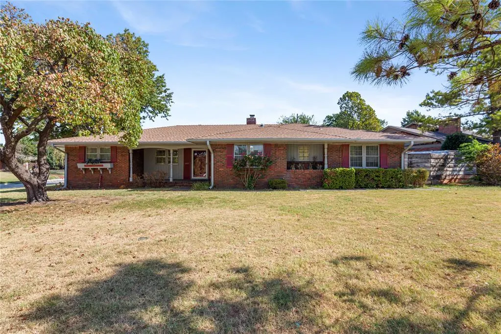 Front exterior — 1609 Glenbrook Terrace, Nichols Hills, OK 73116